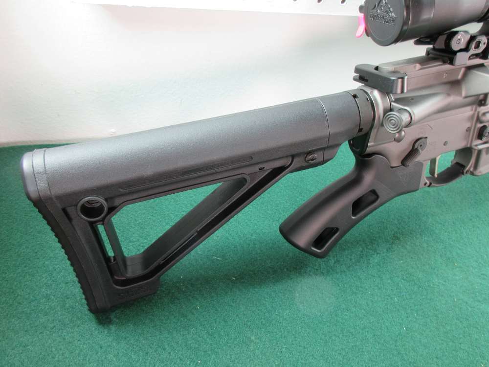 Springfield Armory Saint Victor rifle 5.56mm 16" brl. Leupold scope-img-5