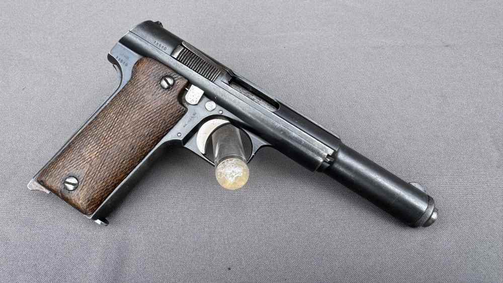 Astra 400  Original Condition w/Holster, Spare Magazine & Cleaning Rod-img-1