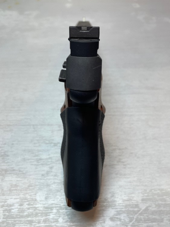 Browning Buck Mark 5.5 Target 22 LR  H139-img-4