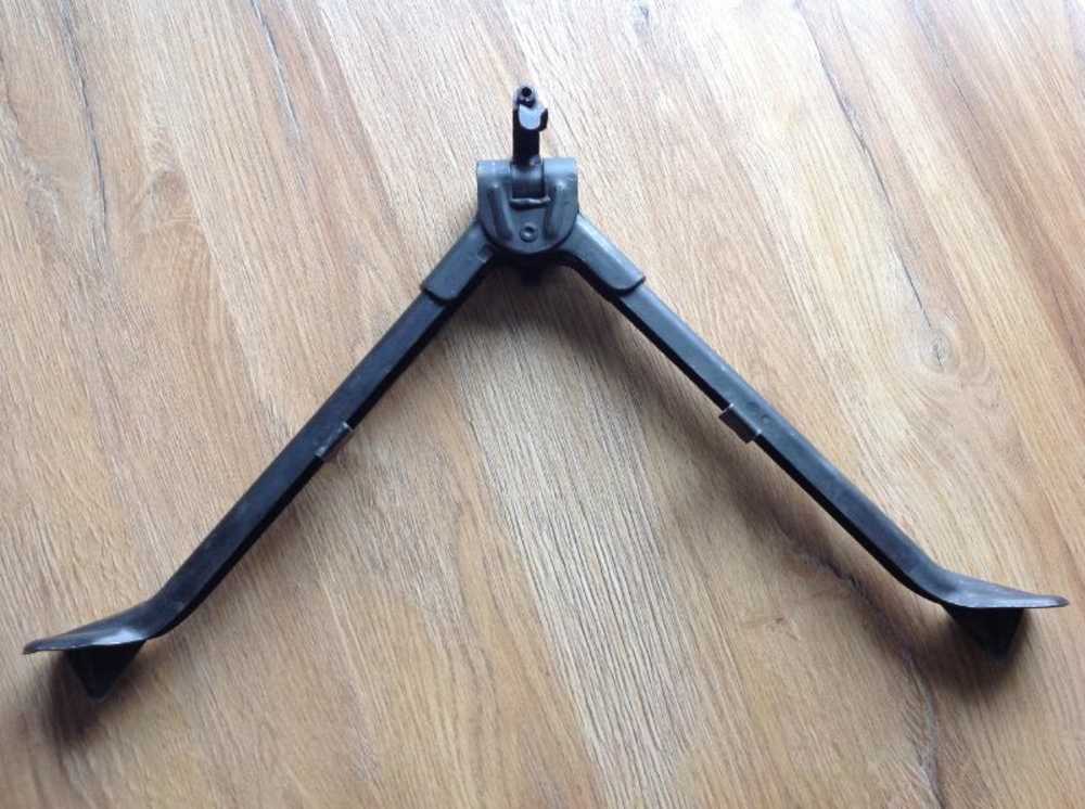 Post WWII MG 42 /53 Bi Pod-img-1