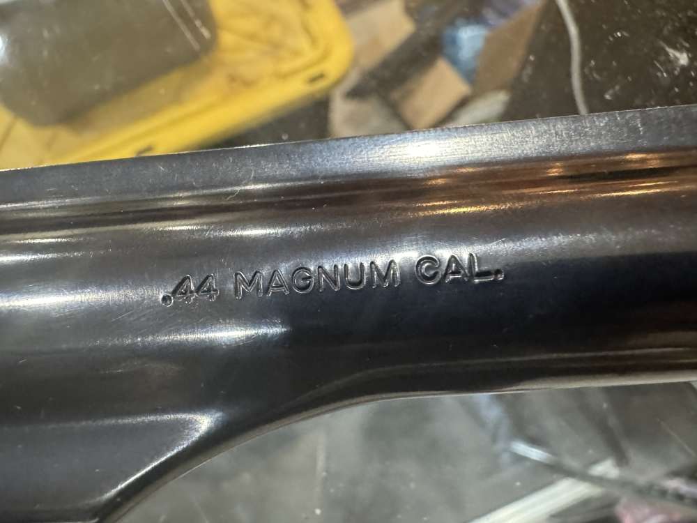 1985 production Ruger Redhawk in 44 Magnum!-img-2