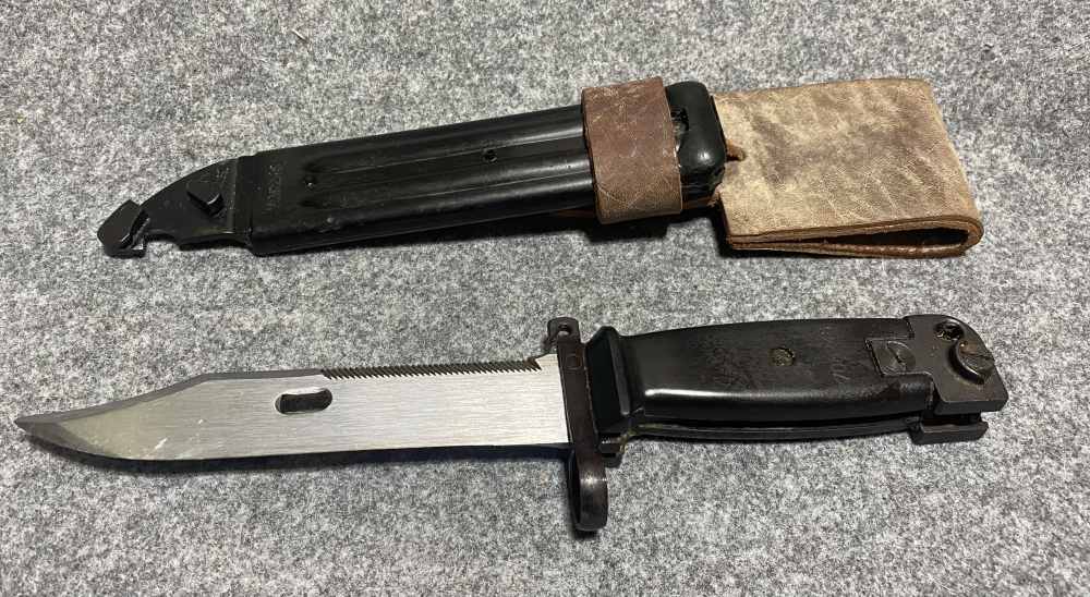 Yugo AK-47 Bayonet with Leather Belt Loop Matching Numbers-img-1