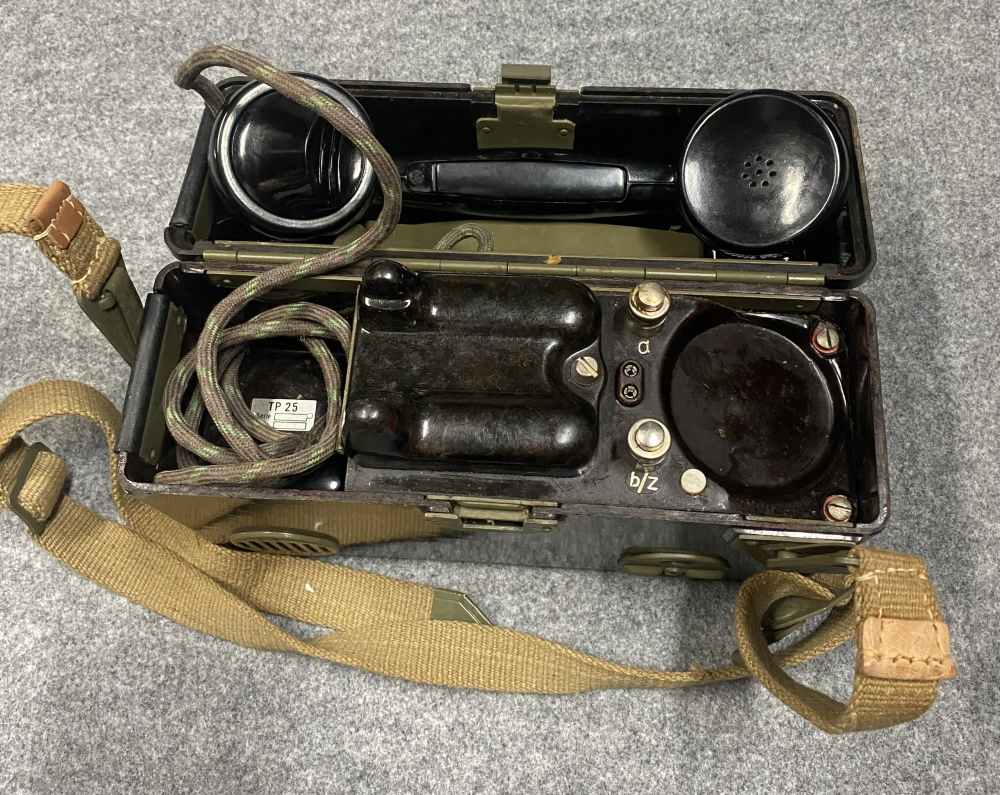 Czech TP-25 Field Phone Working Beautiful Condition Bakelite-img-4