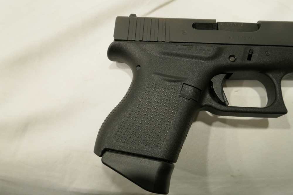 NIB Glock 43 9mm Pistol 3.4" (2) 6 rd  Black UI4350201-img-1