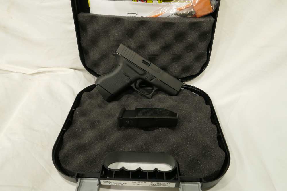 NIB Glock 43 9mm Pistol 3.4" (2) 6 rd  Black UI4350201-img-0