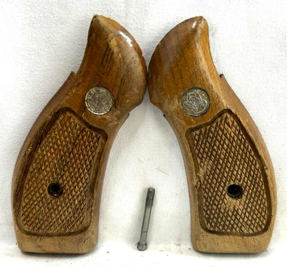 Original Smith & Wesson S&W K Frame Round Butt Grips - USED-img-0