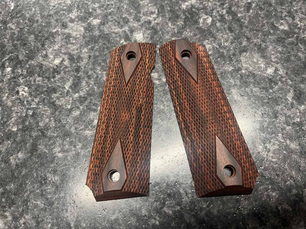 1911 Full size Wood Grips-img-0