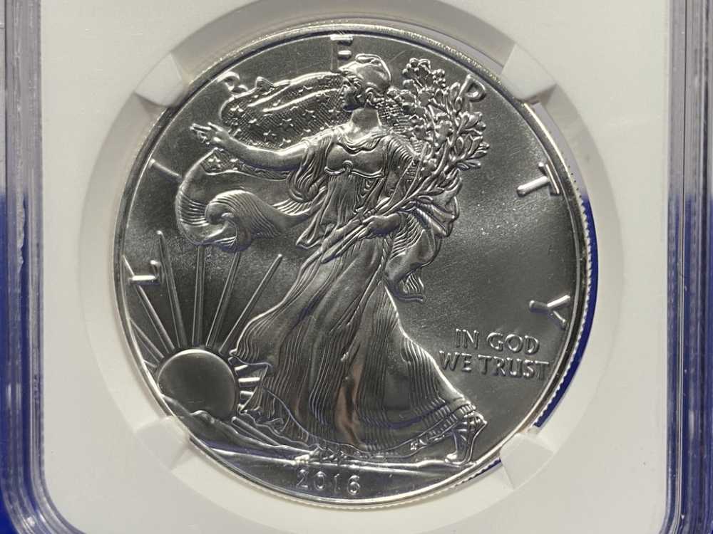2016 Silver Eagle GRADED NGC MS69 *1 Troy Ounce .999 FINE SILVER*-img-3