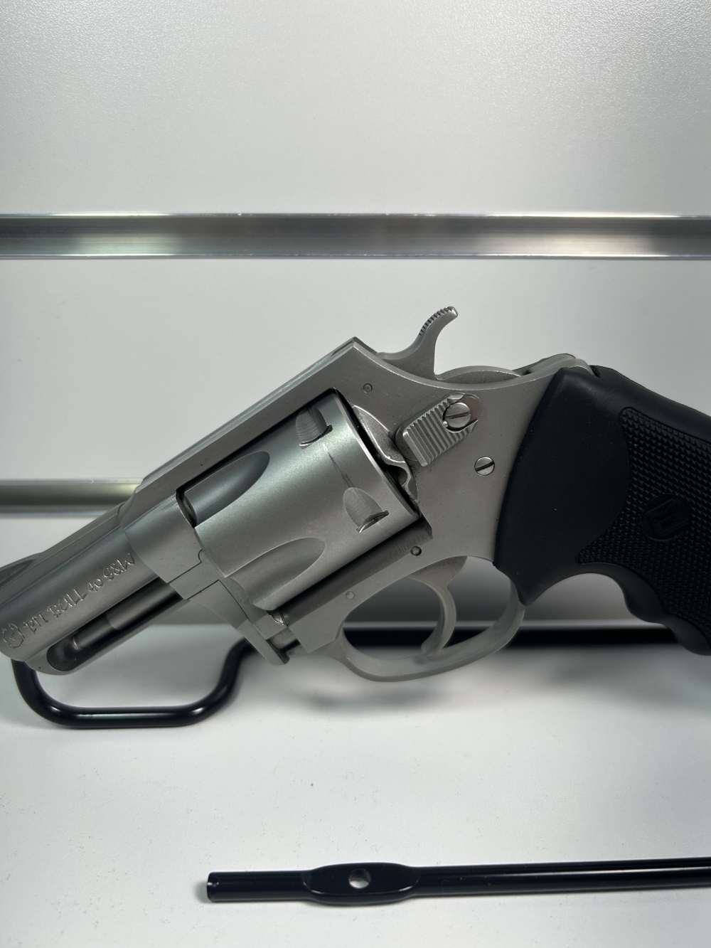 CHARTER ARMS PITBULL REVOVLER 40 S&W -img-10