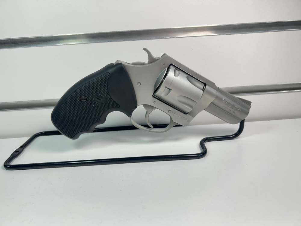 CHARTER ARMS PITBULL REVOVLER 40 S&W -img-1
