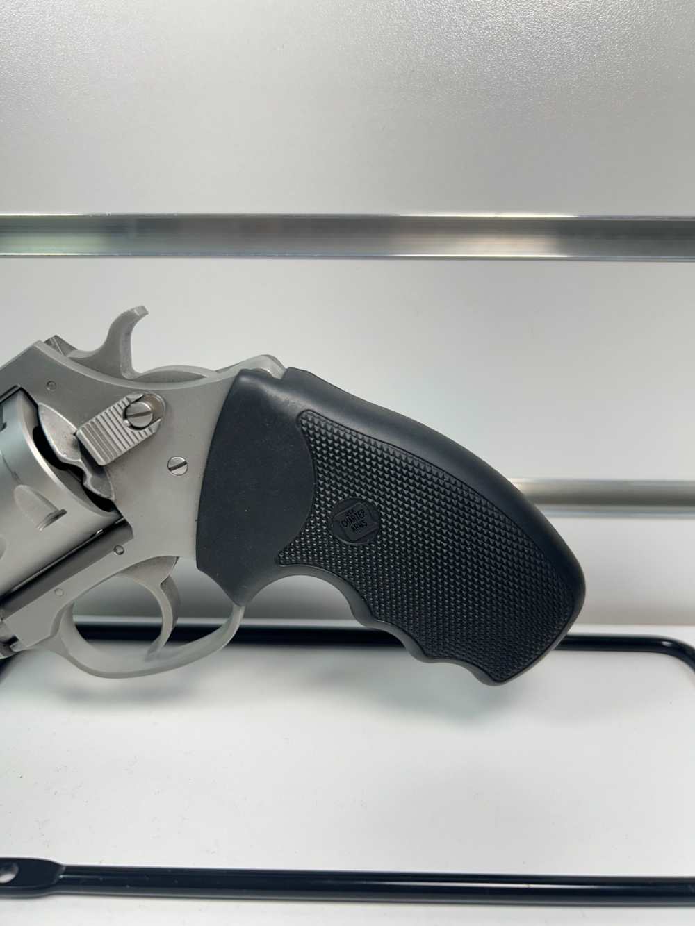 CHARTER ARMS PITBULL REVOVLER 40 S&W -img-11