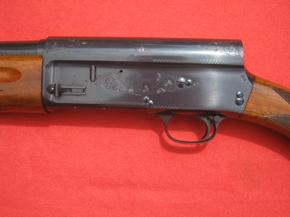 Browning Auto-5 Magnum Semi-Auto Shotgun in 12GA with 24" rifle sight Barr-img-9