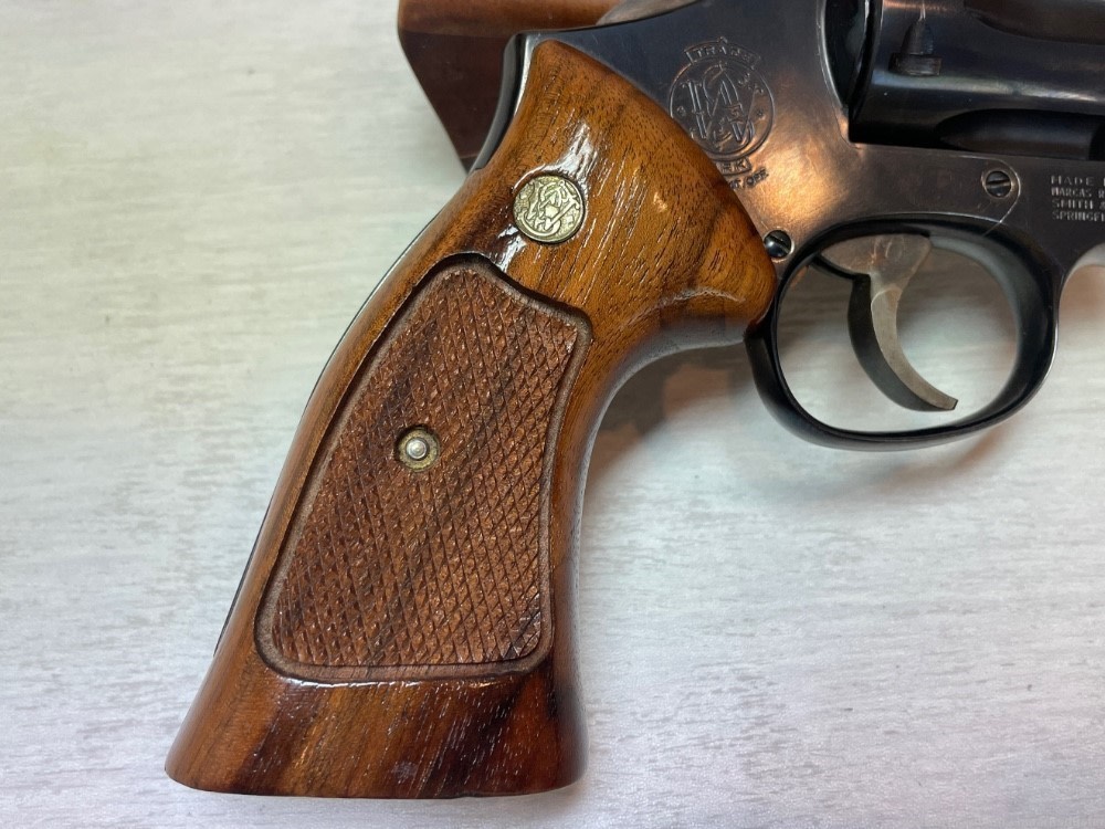 Smith & Wesson Model 17 22 LR 8/38 H145-img-10
