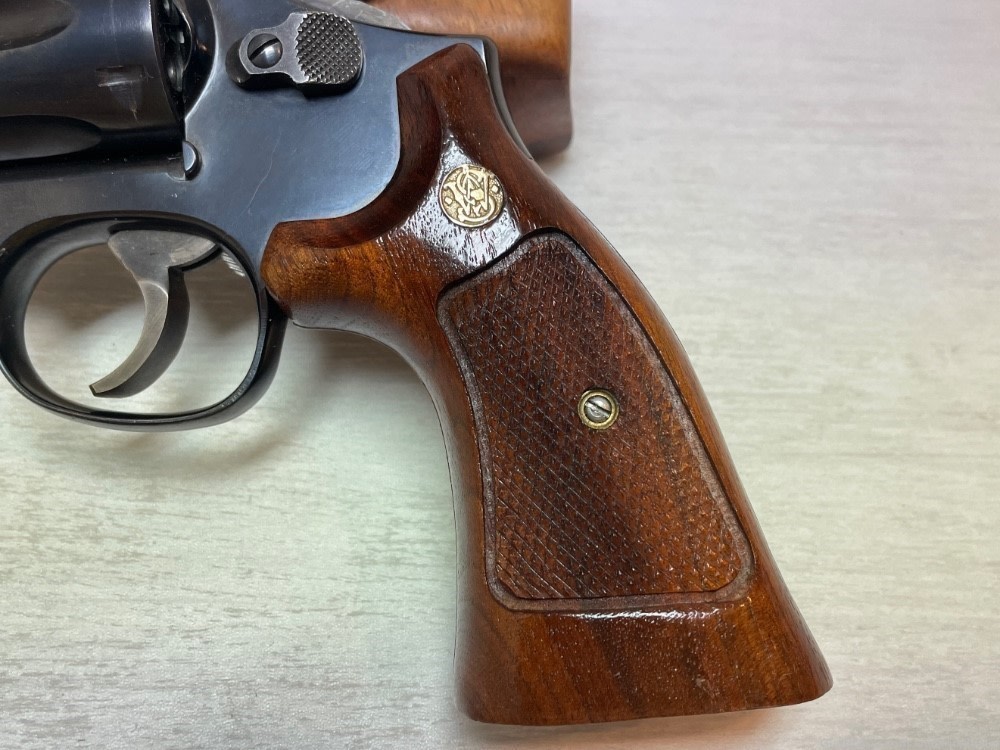 Smith & Wesson Model 17 22 LR 8/38 H145-img-9