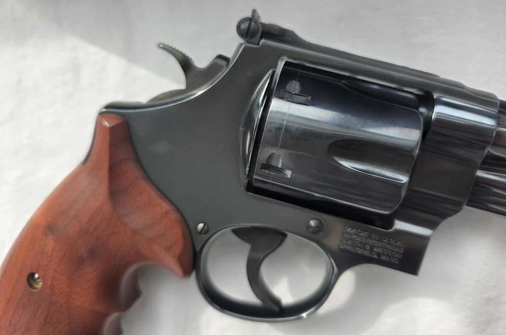 Smith & Wesson 57-5 Mountain Gun 41 Mag Rare-img-2