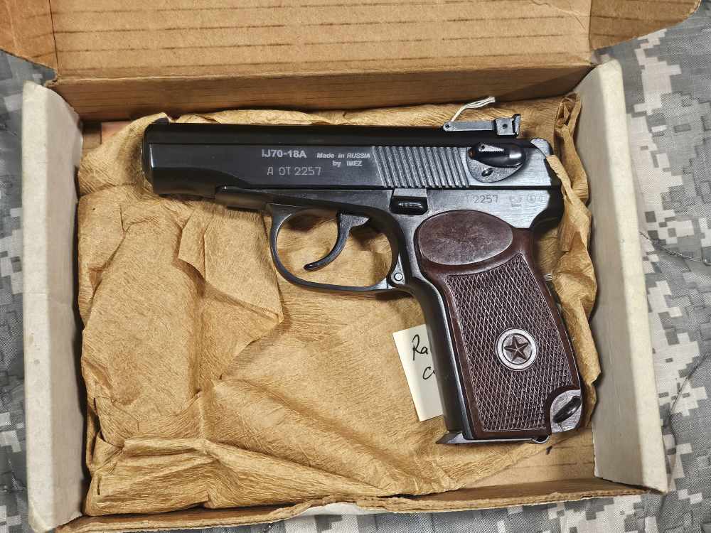 Soviet Russian Makarov PM Pistol 9x18mm Makarov LIKE NEW IN BOX! Izhevsk -img-1