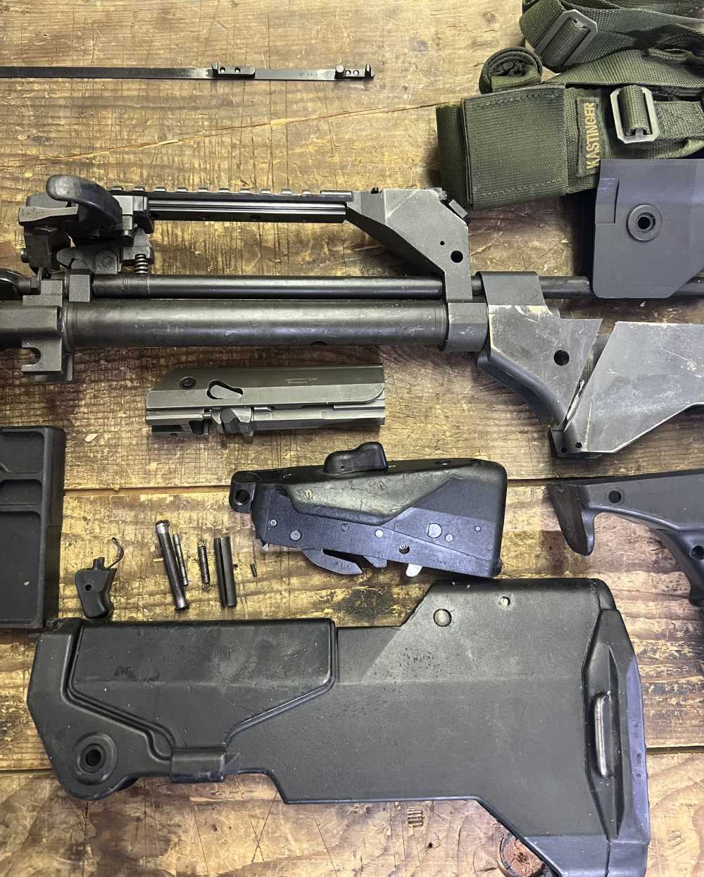 Unicorn French Famas Parts Kit - W/ Original Live Barrel ! -img-4