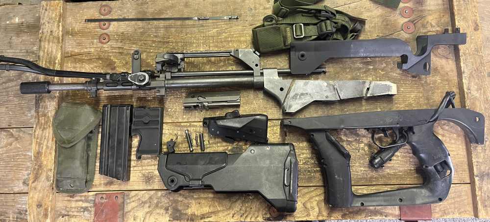 Unicorn French Famas Parts Kit - W/ Original Live Barrel ! -img-0