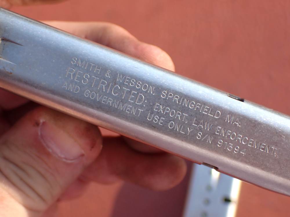 (2 TOTAL) SMITH & WESSON 5906 SS 9MM FACTORY 15RD MAGAZINE L.E. MARKED -img-21
