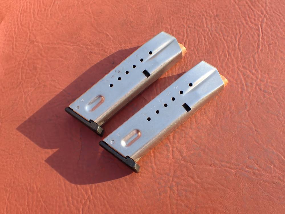 (2 TOTAL) SMITH & WESSON 5906 SS 9MM FACTORY 15RD MAGAZINE L.E. MARKED -img-3