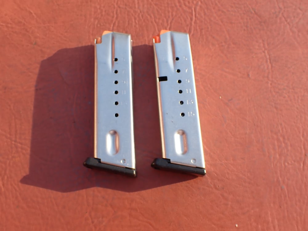 (2 TOTAL) SMITH & WESSON 5906 SS 9MM FACTORY 15RD MAGAZINE L.E. MARKED -img-1