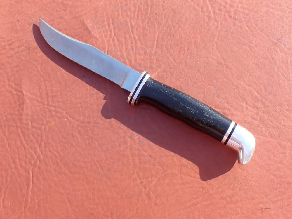 BUCK MODEL 102 WOODSMAN KNIFE WITH BUCK SHEATH MADE FROM 1971-1985-img-4