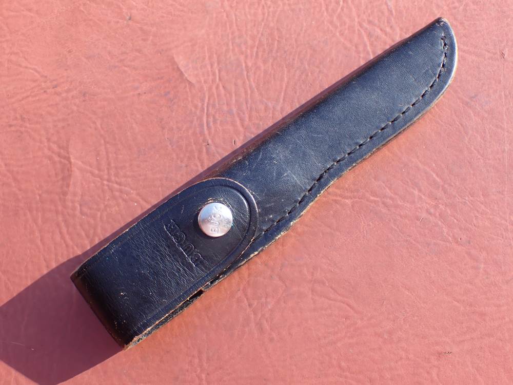 BUCK MODEL 102 WOODSMAN KNIFE WITH BUCK SHEATH MADE FROM 1971-1985-img-1