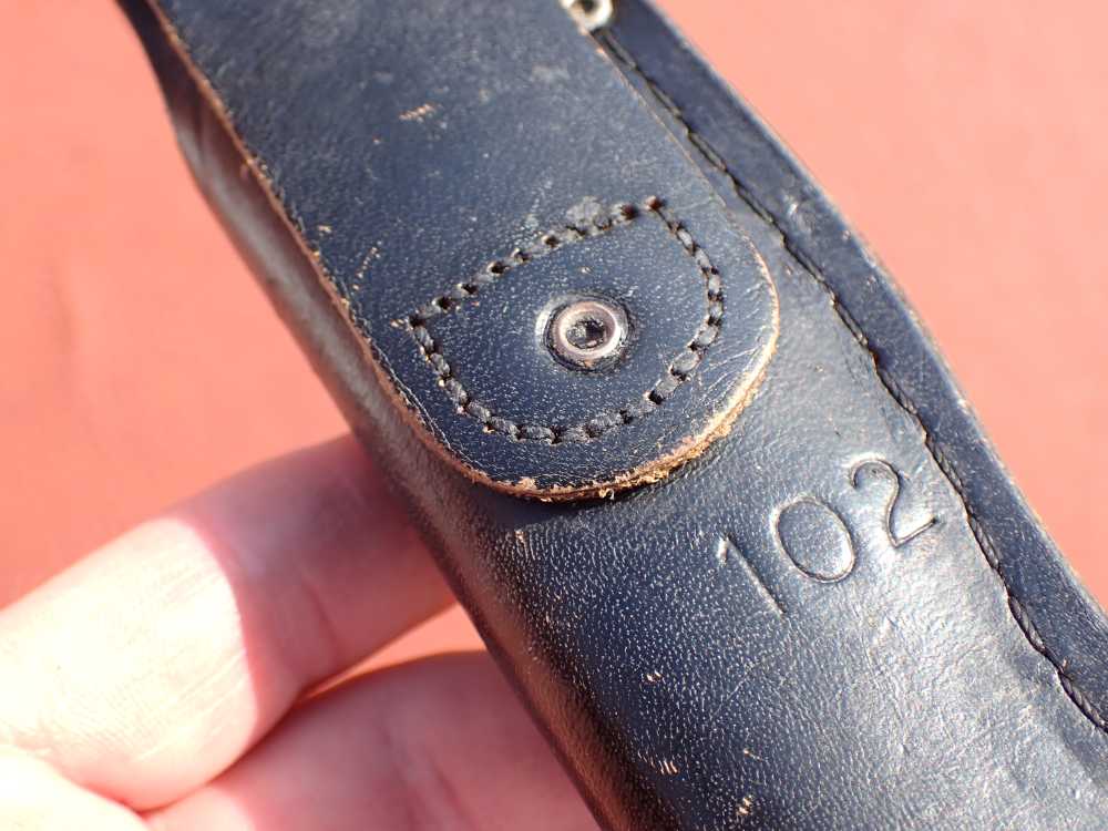 BUCK MODEL 102 WOODSMAN KNIFE WITH BUCK SHEATH MADE FROM 1971-1985-img-44