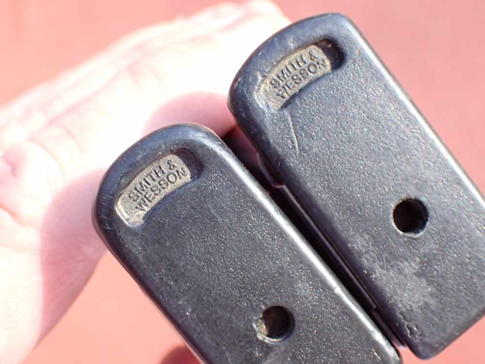 (2 TOTAL) SMITH & WESSON MODEL 5906 SS 9MM FACTORY 15RD MAGAZINE L.E MARKED-img-20