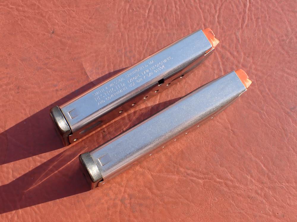 (2 TOTAL) SMITH & WESSON MODEL 5906 SS 9MM FACTORY 15RD MAGAZINE L.E MARKED-img-7
