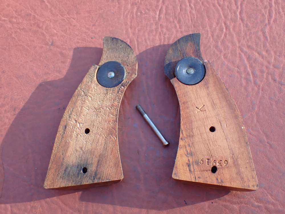 SMITH & WESSON MODEL K FRAME SQUARE BUTT FACTORY REVOLVER GRIPS w/ SCREW-img-4