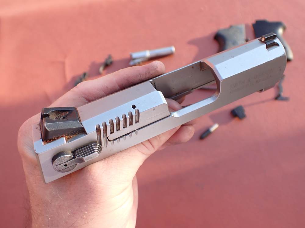 SMITH & WESSON MODEL CS40 CHIEFS SPECIAL STAINLESS 40S&W FACTORY PISTOL KIT-img-18