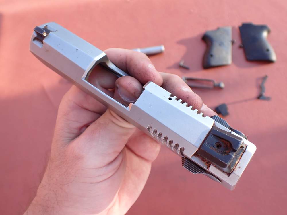 SMITH & WESSON MODEL CS40 CHIEFS SPECIAL STAINLESS 40S&W FACTORY PISTOL KIT-img-27