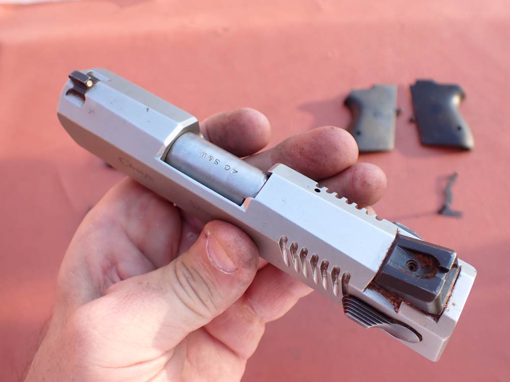 SMITH & WESSON MODEL CS40 CHIEFS SPECIAL STAINLESS 40S&W FACTORY PISTOL KIT-img-103