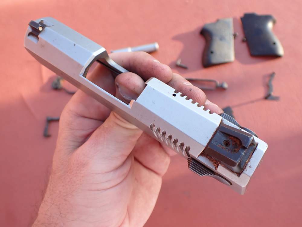 SMITH & WESSON MODEL CS40 CHIEFS SPECIAL STAINLESS 40S&W FACTORY PISTOL KIT-img-5