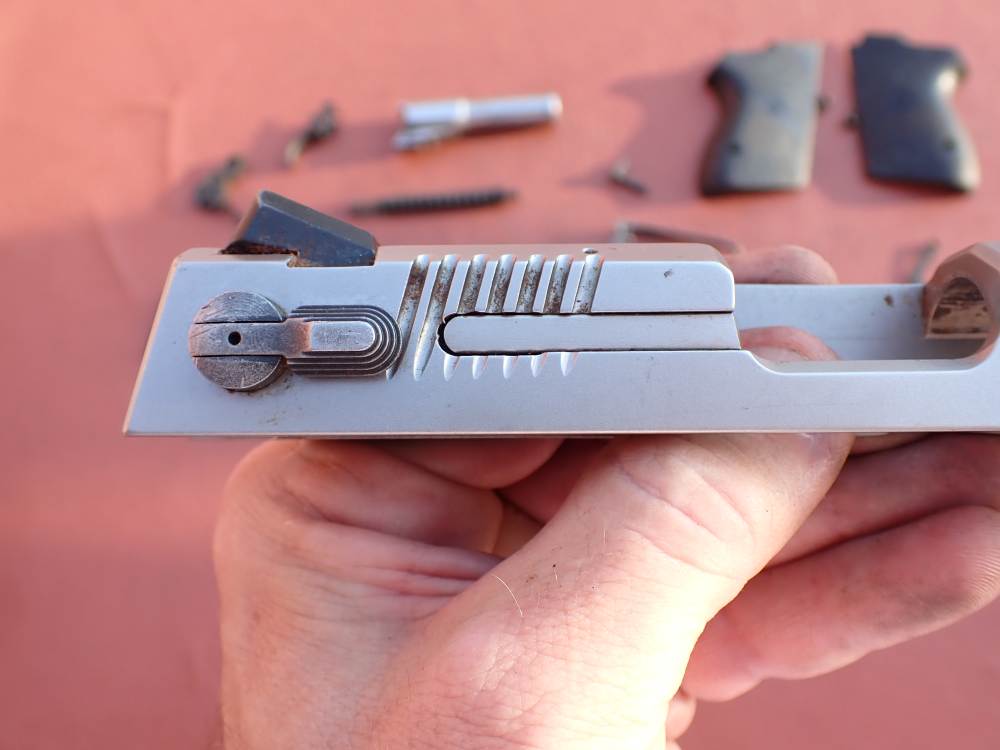 SMITH & WESSON MODEL CS40 CHIEFS SPECIAL STAINLESS 40S&W FACTORY PISTOL KIT-img-53