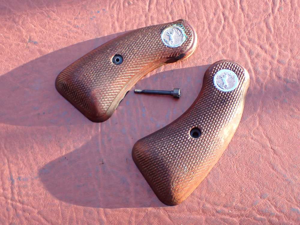 COLT DETECTIVE SPECIAL FACTORY REVOLVER ORIGINAL LONG ROUND BUTT GRIPS-img-7