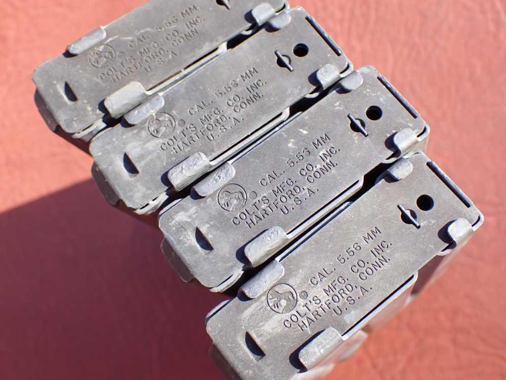 (4 TOTAL) COLT AR-15 M16 FACTORY 5.56MM .223 REM ORIGINAL 20 ROUND MAGAZINE-img-12