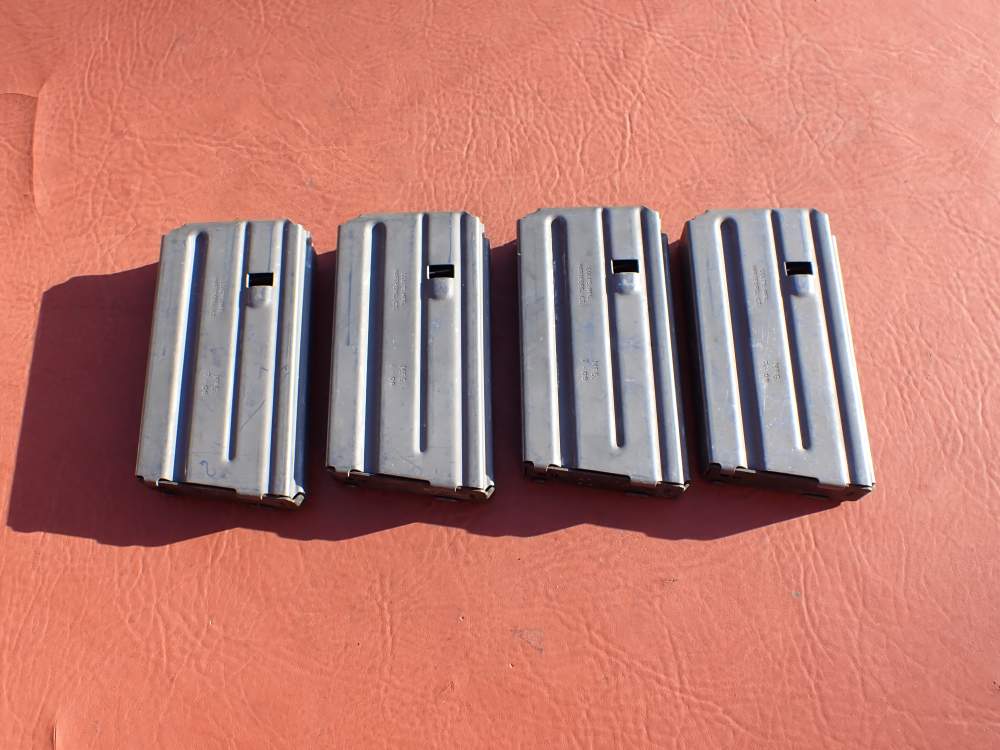 (4 TOTAL) COLT AR-15 M16 FACTORY 5.56MM .223 REM ORIGINAL 20 ROUND MAGAZINE-img-1