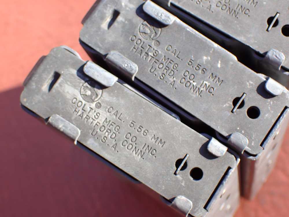 (4 TOTAL) COLT AR-15 M16 FACTORY 5.56MM .223 REM ORIGINAL 20 ROUND MAGAZINE-img-20