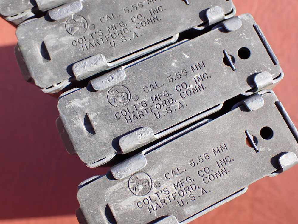 (4 TOTAL) COLT AR-15 M16 FACTORY 5.56MM .223 REM ORIGINAL 20 ROUND MAGAZINE-img-14