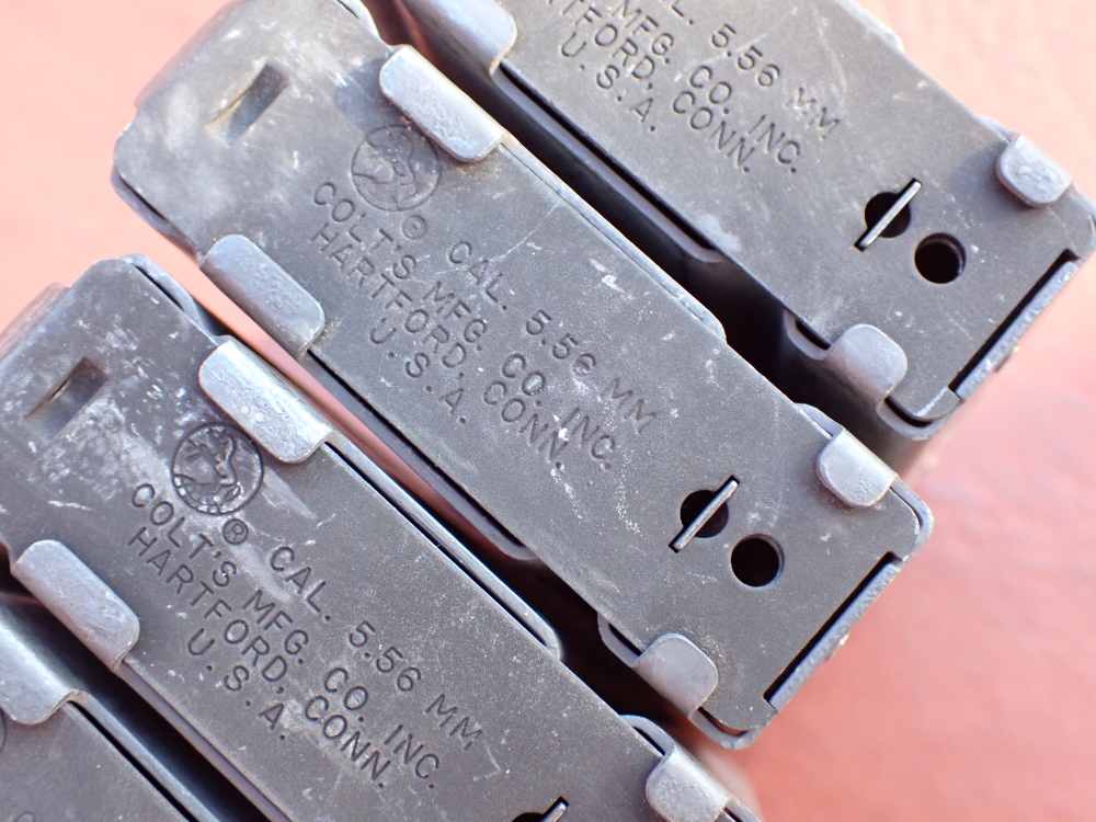(4 TOTAL) COLT AR-15 M16 FACTORY 5.56MM .223 REM ORIGINAL 20 ROUND MAGAZINE-img-17