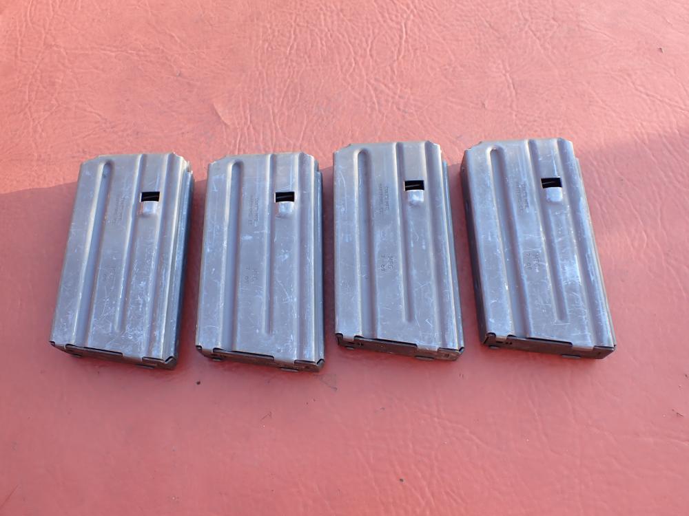 (4 TOTAL) COLT AR-15 M16 FACTORY 5.56MM .223 REM ORIGINAL 20 ROUND MAGAZINE-img-1