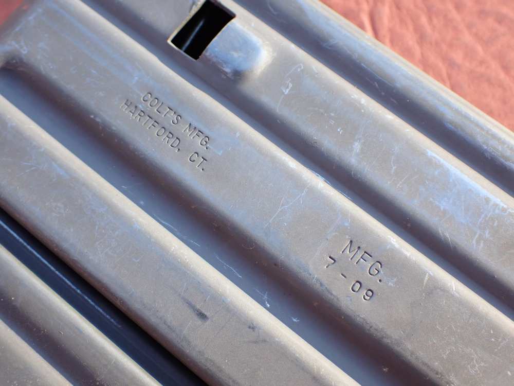 (4 TOTAL) COLT AR-15 M16 FACTORY 5.56MM .223 REM ORIGINAL 20 ROUND MAGAZINE-img-19