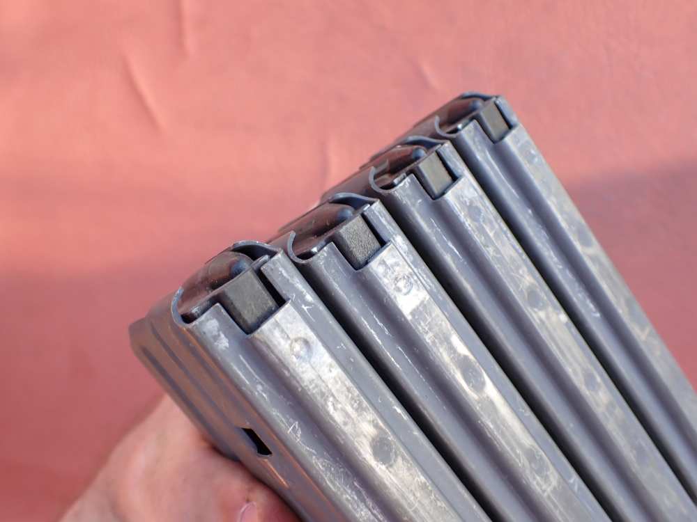 (4 TOTAL) COLT AR-15 M16 FACTORY 5.56MM .223 REM ORIGINAL 20 ROUND MAGAZINE-img-9
