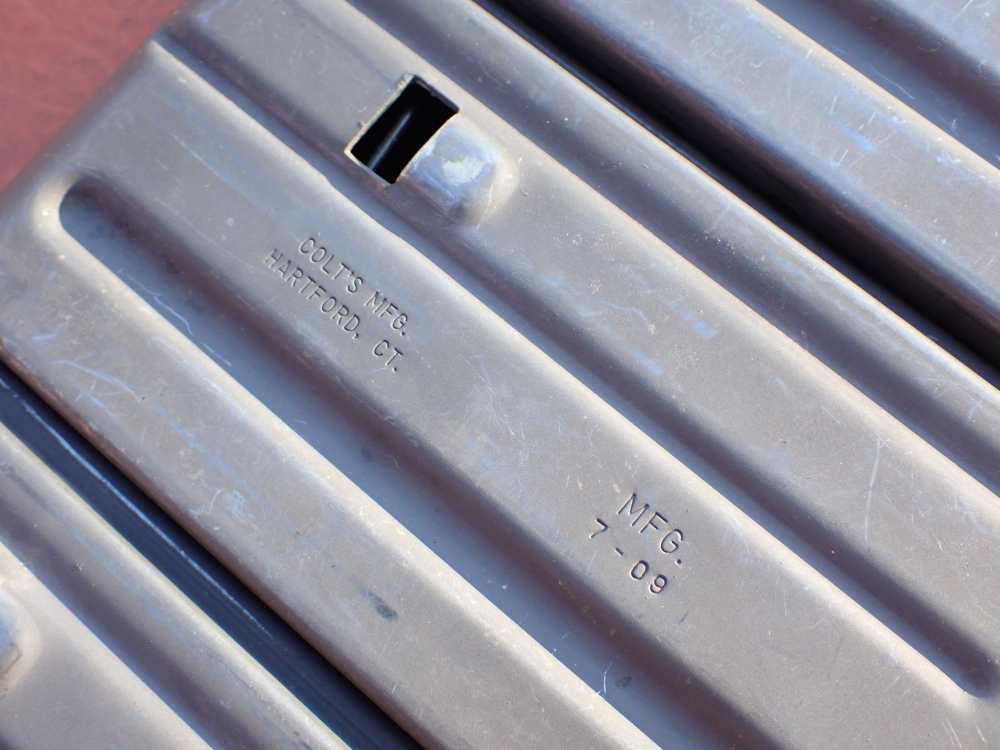 (4 TOTAL) COLT AR-15 M16 FACTORY 5.56MM .223 REM ORIGINAL 20 ROUND MAGAZINE-img-20