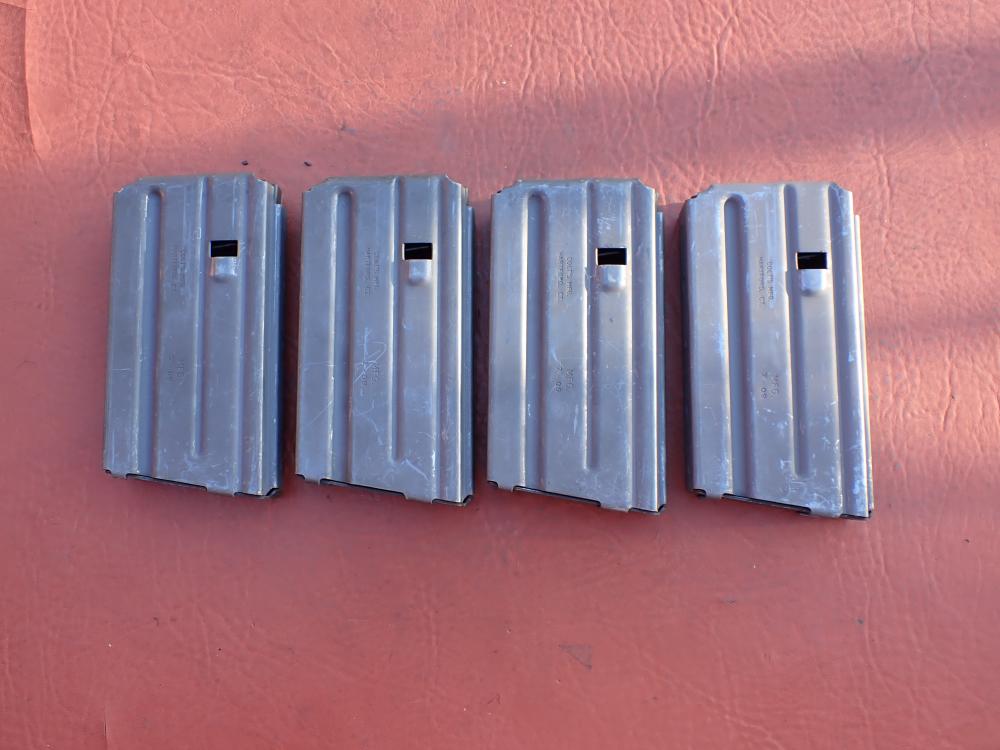 (4 TOTAL) COLT AR-15 M16 FACTORY 5.56MM .223 REM ORIGINAL 20 ROUND MAGAZINE-img-0