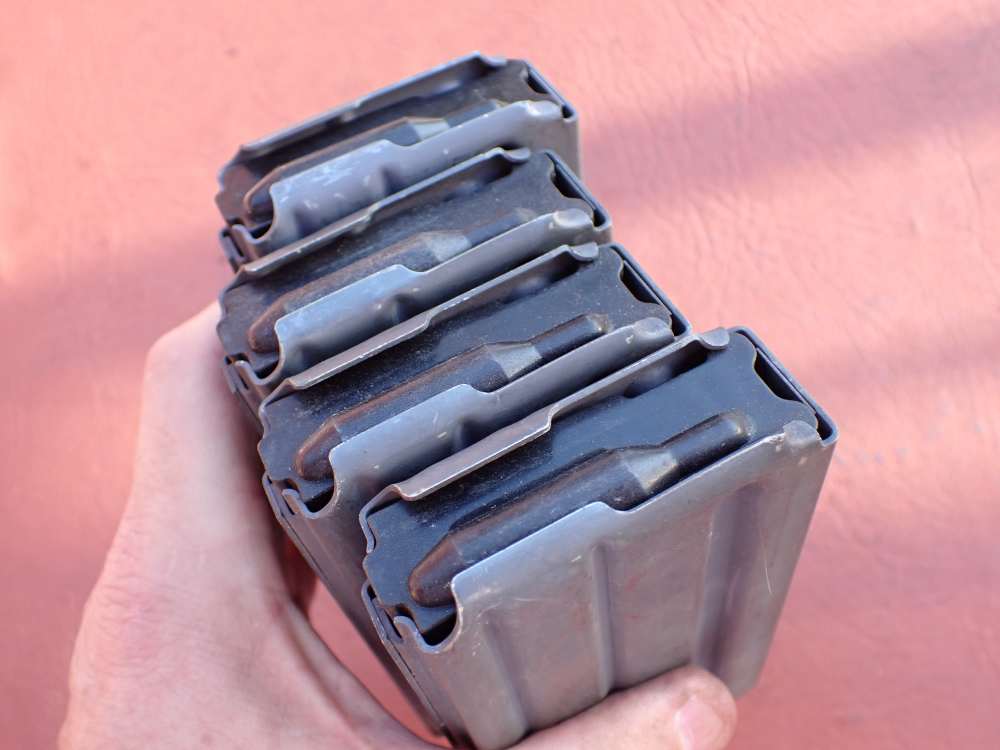 (4 TOTAL) COLT AR-15 M16 FACTORY 5.56MM .223 REM ORIGINAL 20 ROUND MAGAZINE-img-5