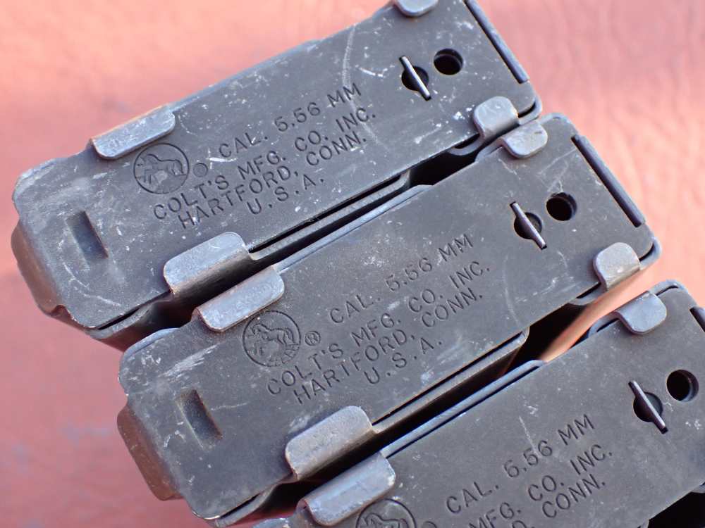 (4 TOTAL) COLT AR-15 M16 FACTORY 5.56MM .223 REM ORIGINAL 20 ROUND MAGAZINE-img-14