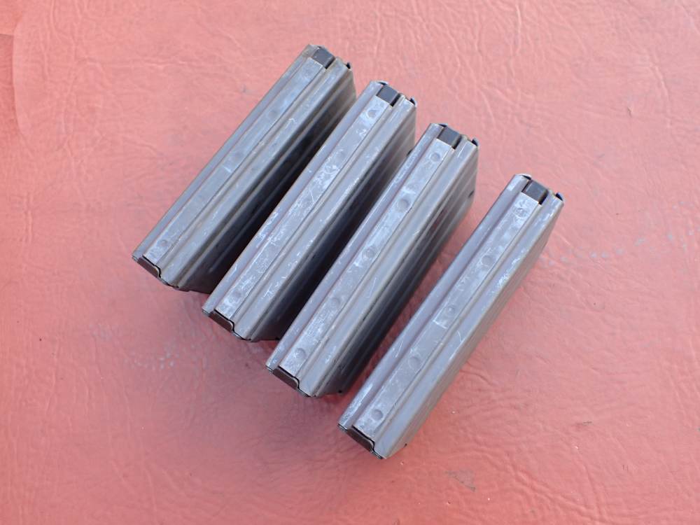 (4 TOTAL) COLT AR-15 M16 FACTORY 5.56MM .223 REM ORIGINAL 20 ROUND MAGAZINE-img-3